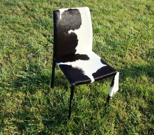 Stuhl Vacca Kuhfell schwarz  jeder Stuhl ein Unikat 